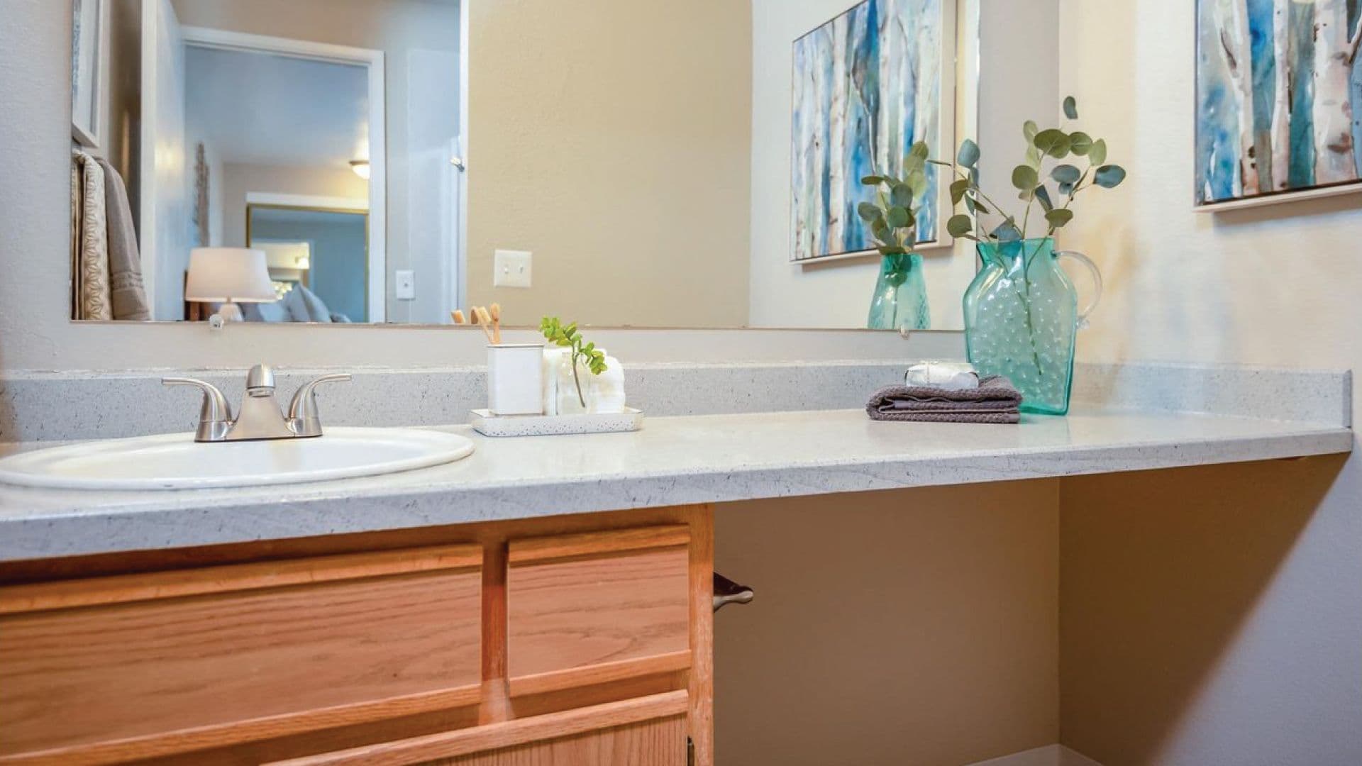 Troutdale Apartment: 2079 SW 257th Dr