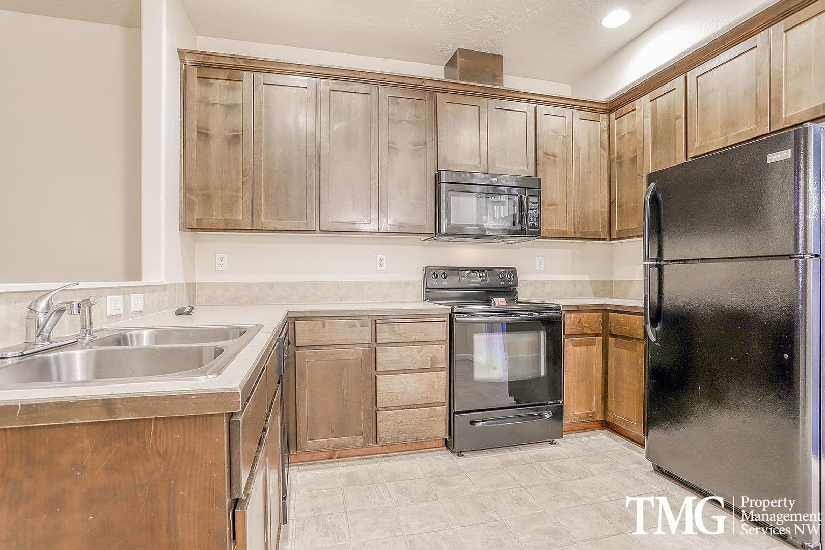 Gresham Apartment: Chase Landing