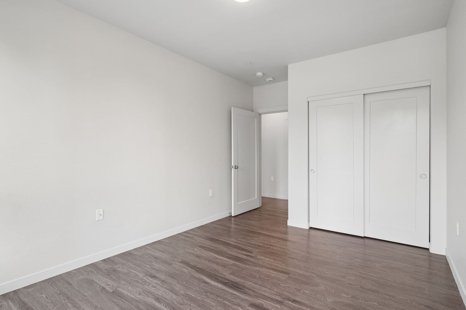 Gresham Apartment: 459 SE 192nd Ave