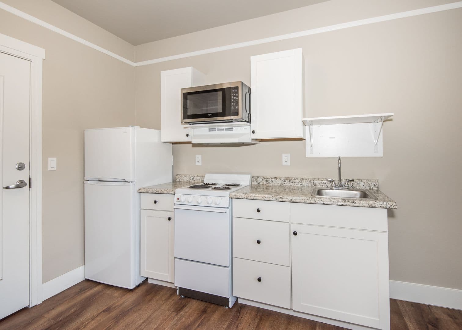 Portland Apartment: 1020 SE 60th Ave