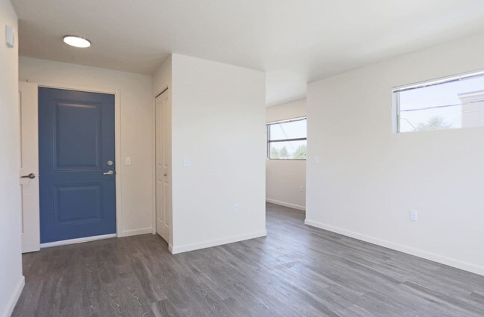 Portland Apartment: 410 NE Dekum St.