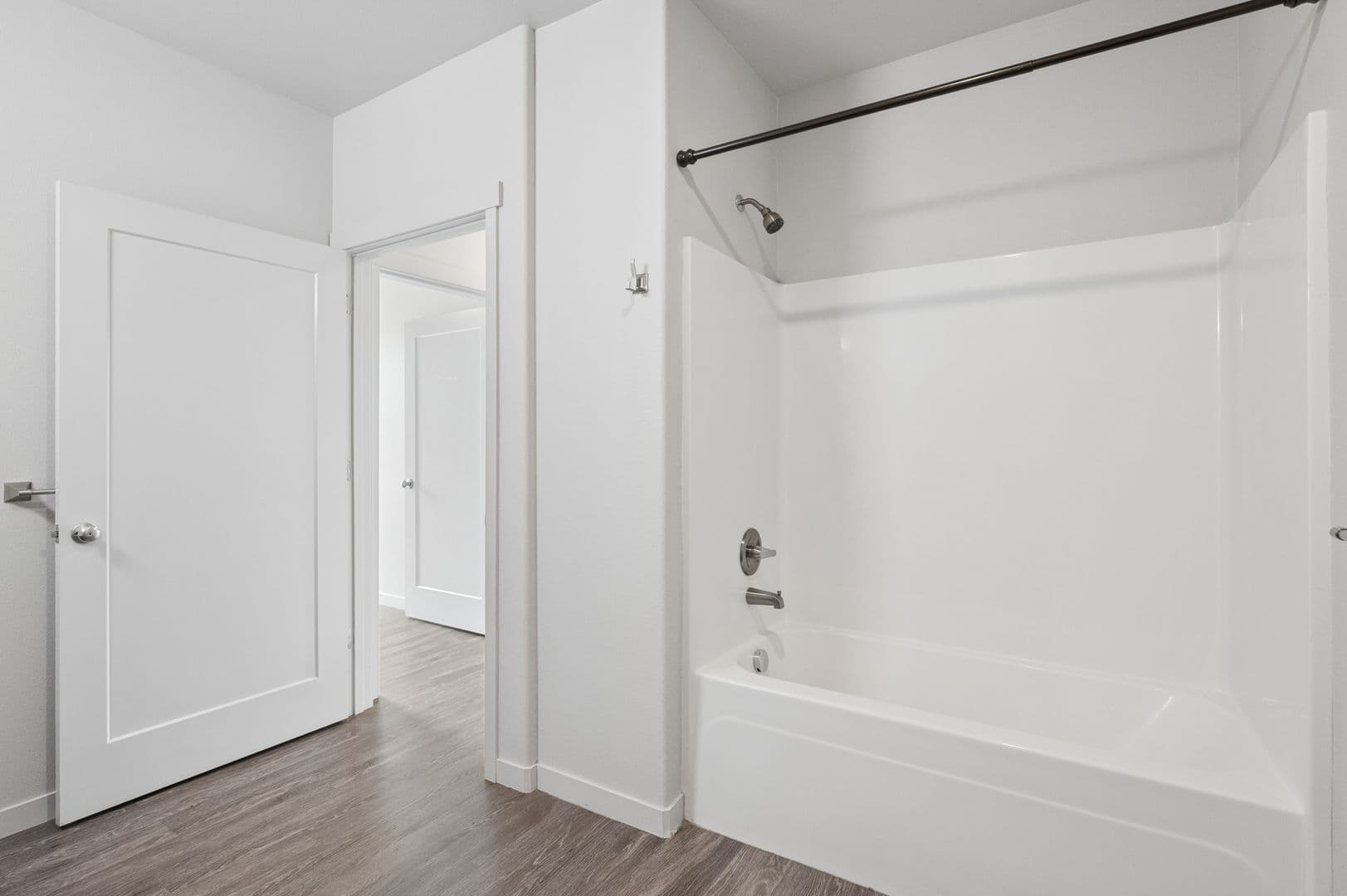 Gresham Apartment: 459 SE 192nd Ave