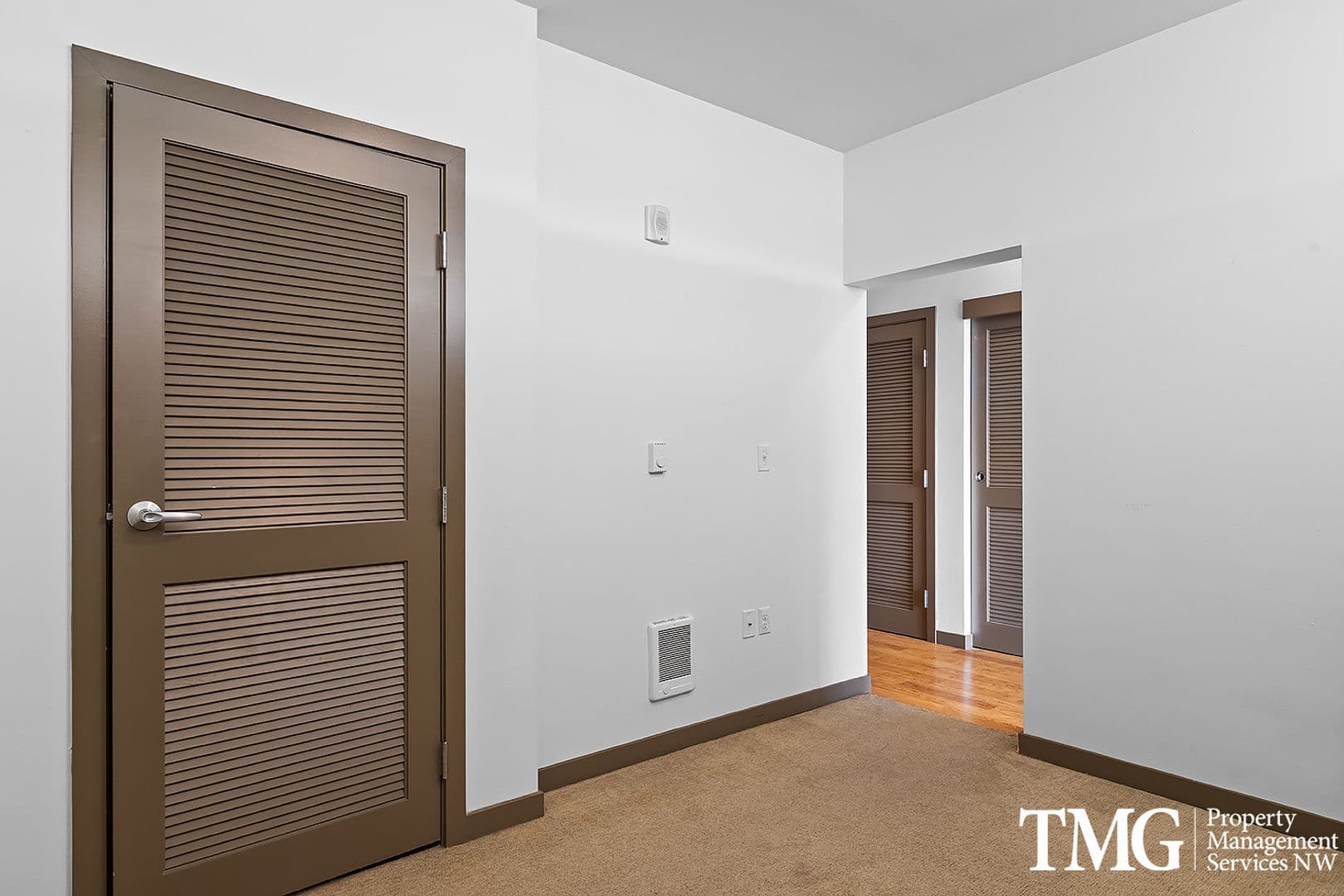 Portland Apartment: 3916 S Corbett Ave