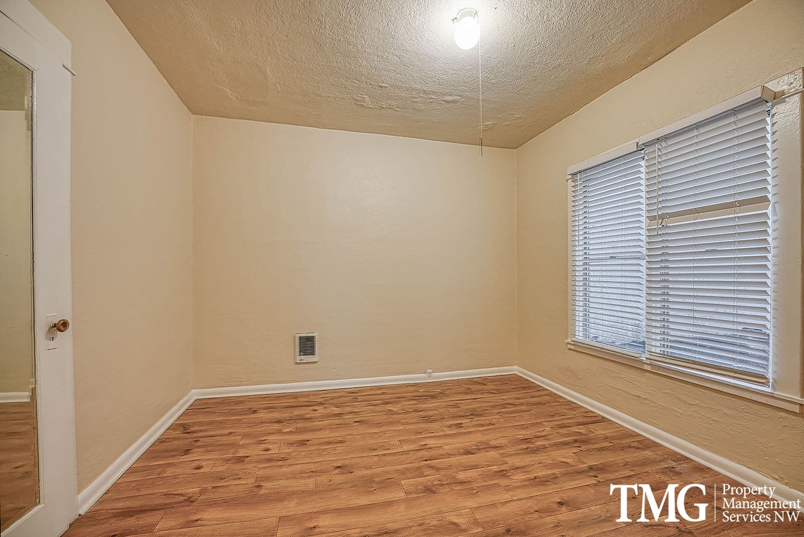 Portland Apartment: 2733 NW Thurman St.