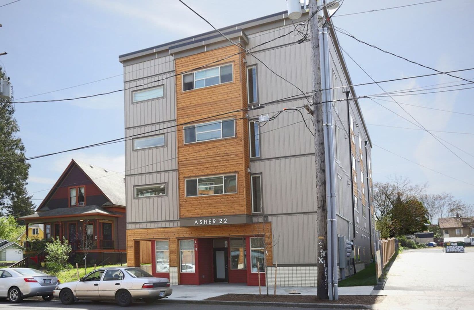 Portland Apartment: 410 NE Dekum St.