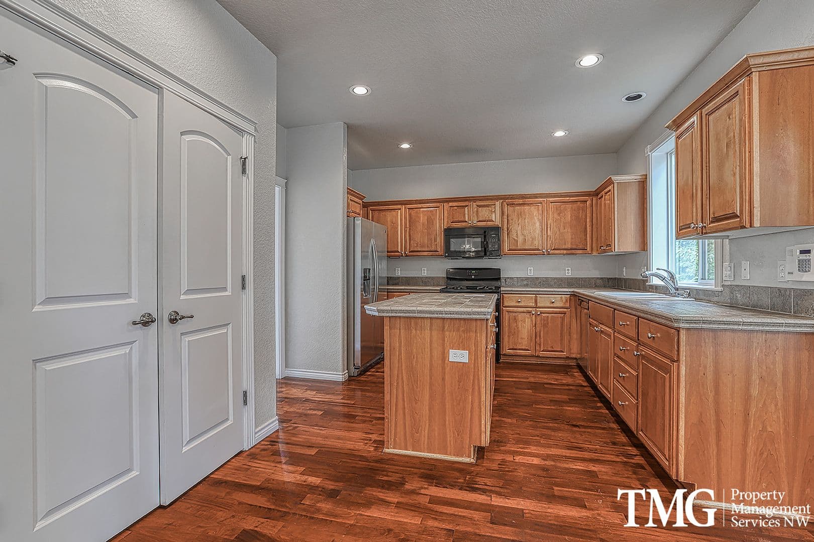 Portland House: 13901 SE Eastridge Street