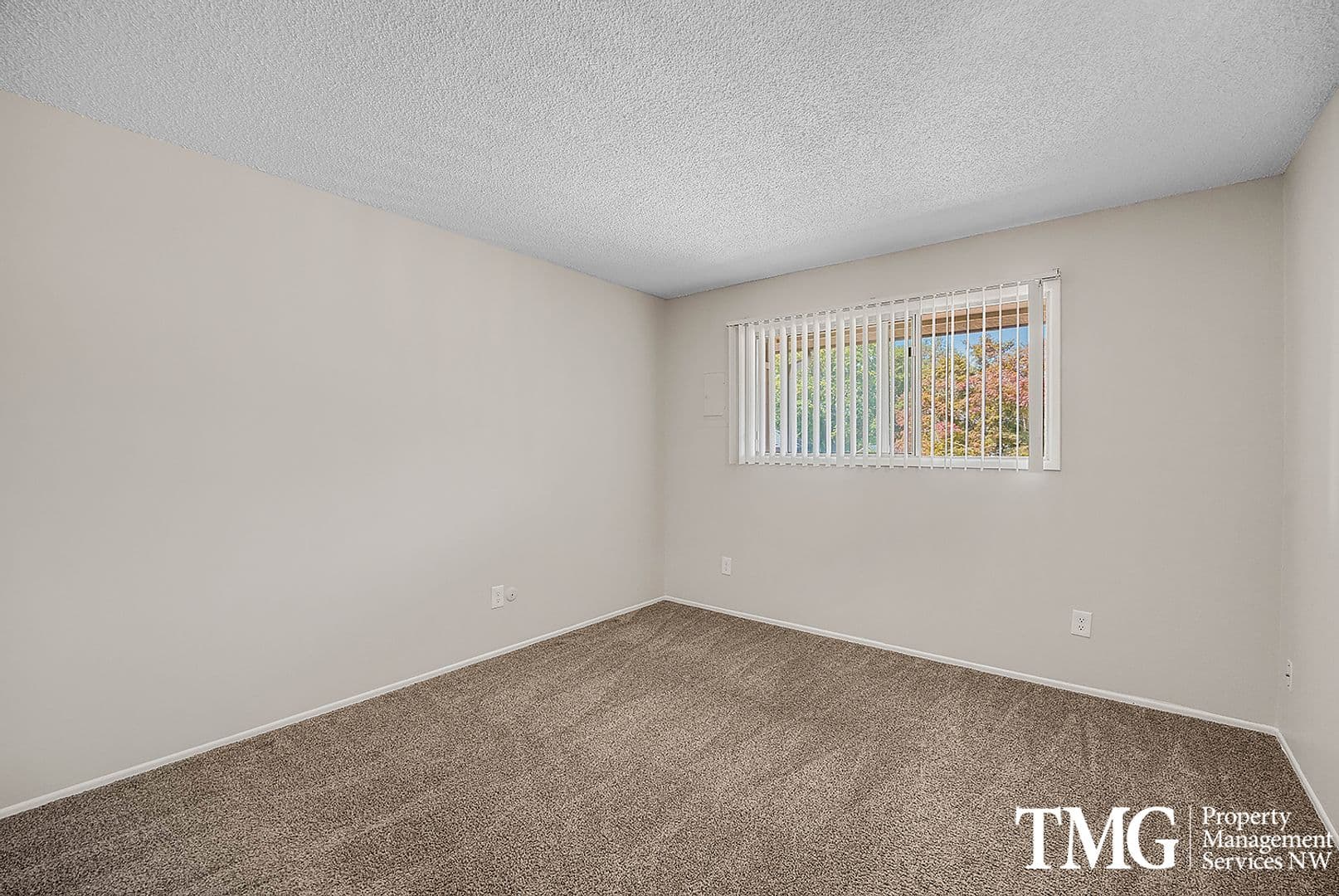 Portland Apartment: 4929 SW Scholls Ferry Rd