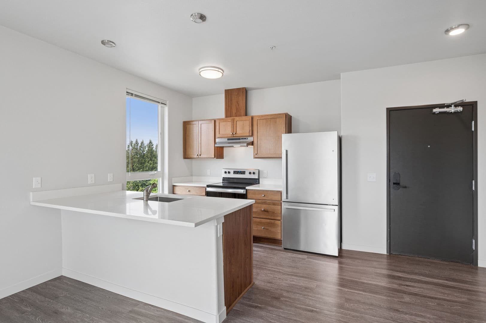 Gresham Apartment: 459 SE 192nd Ave