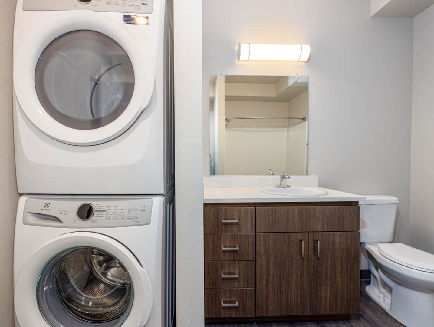 Fairview Apartment: 1650 NE Market Drive