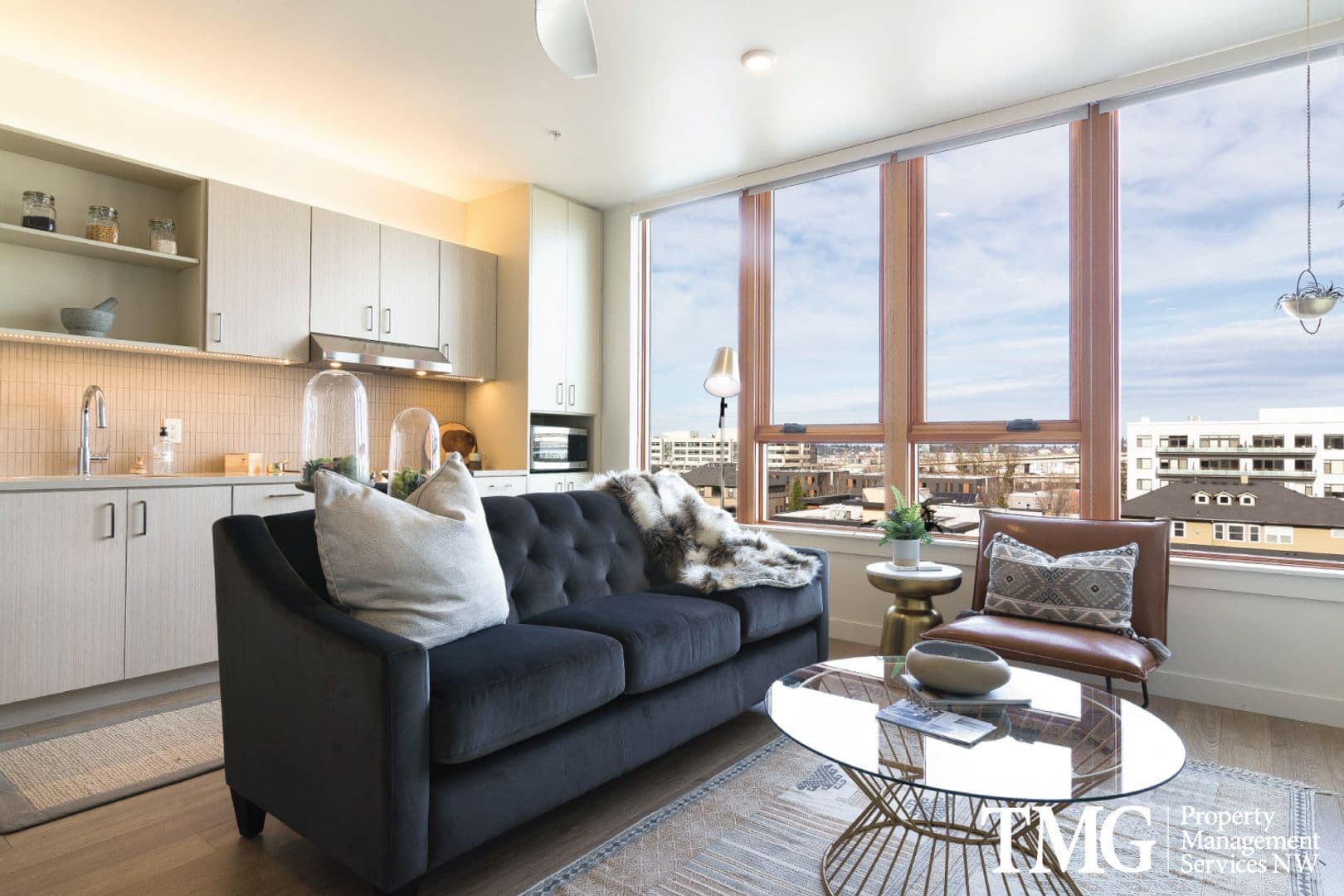 Portland Apartment: 1315 NW 19th Ave