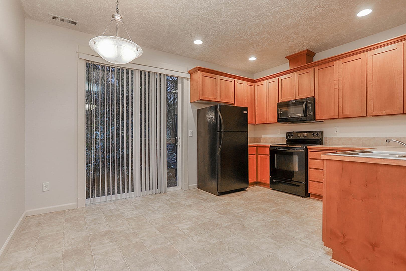 Gresham Apartment: Chase Landing