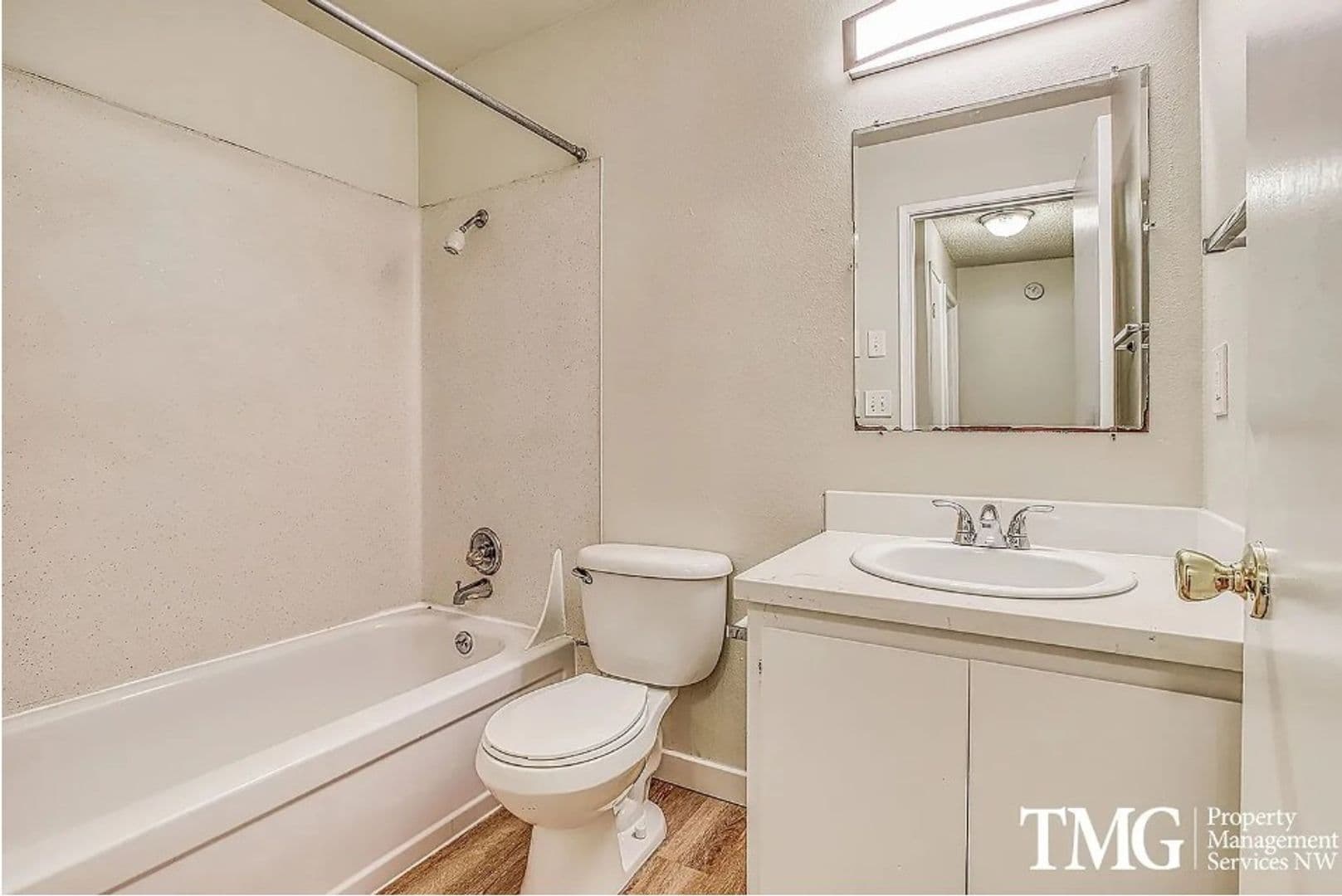 Portland Apartment: 6500 SW Scholls Ferry