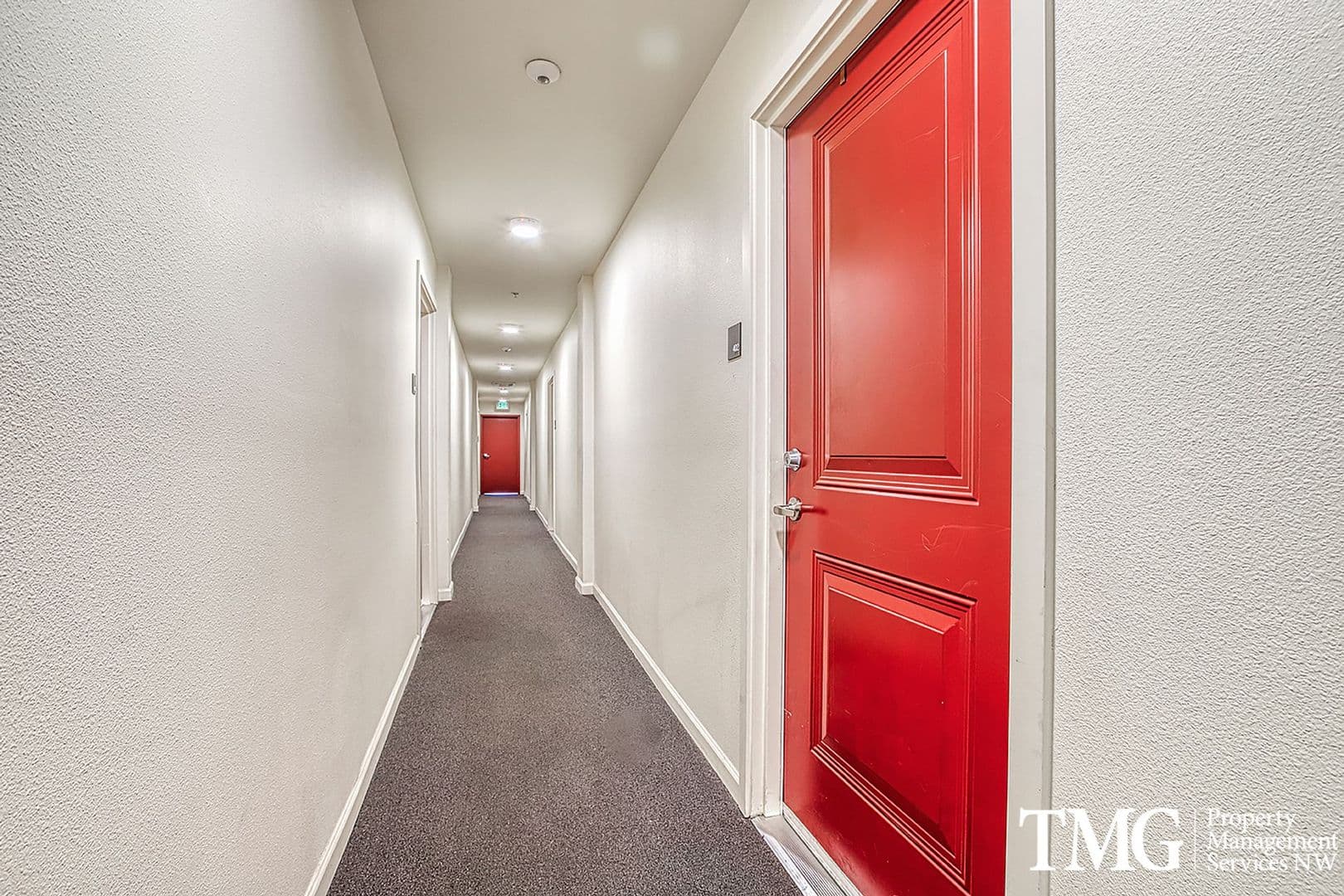 Portland Apartment: 6811 NE Grand Avenue