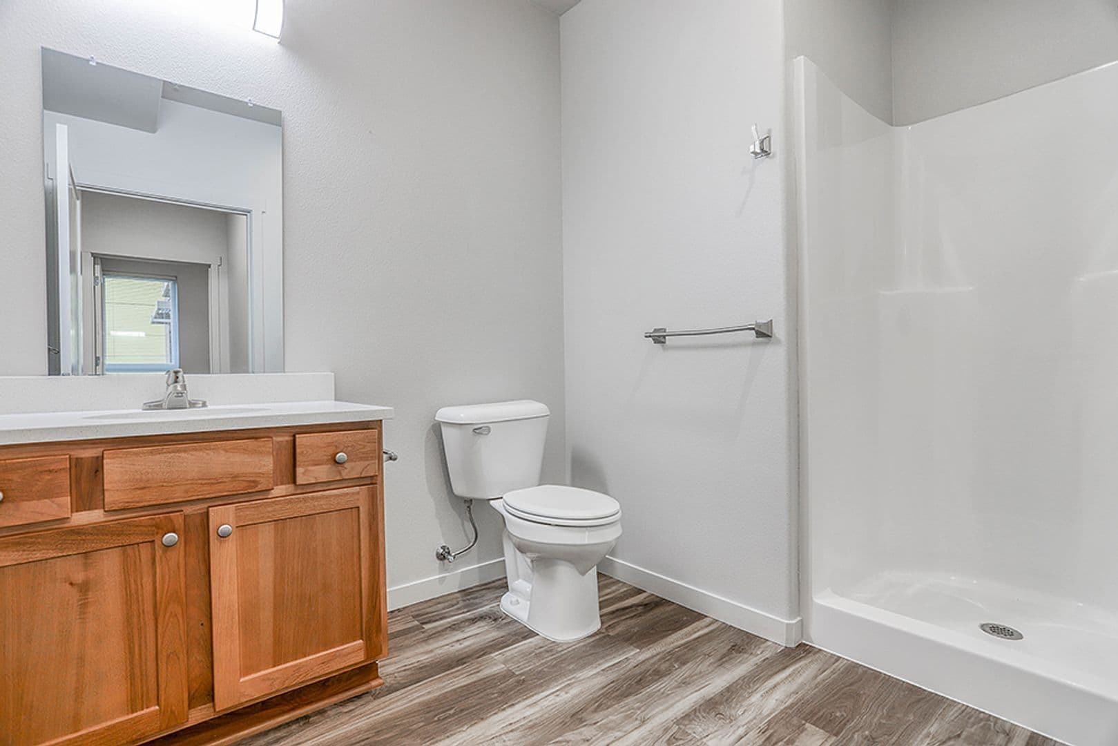 Gresham Apartment: 459 SE 192nd Ave