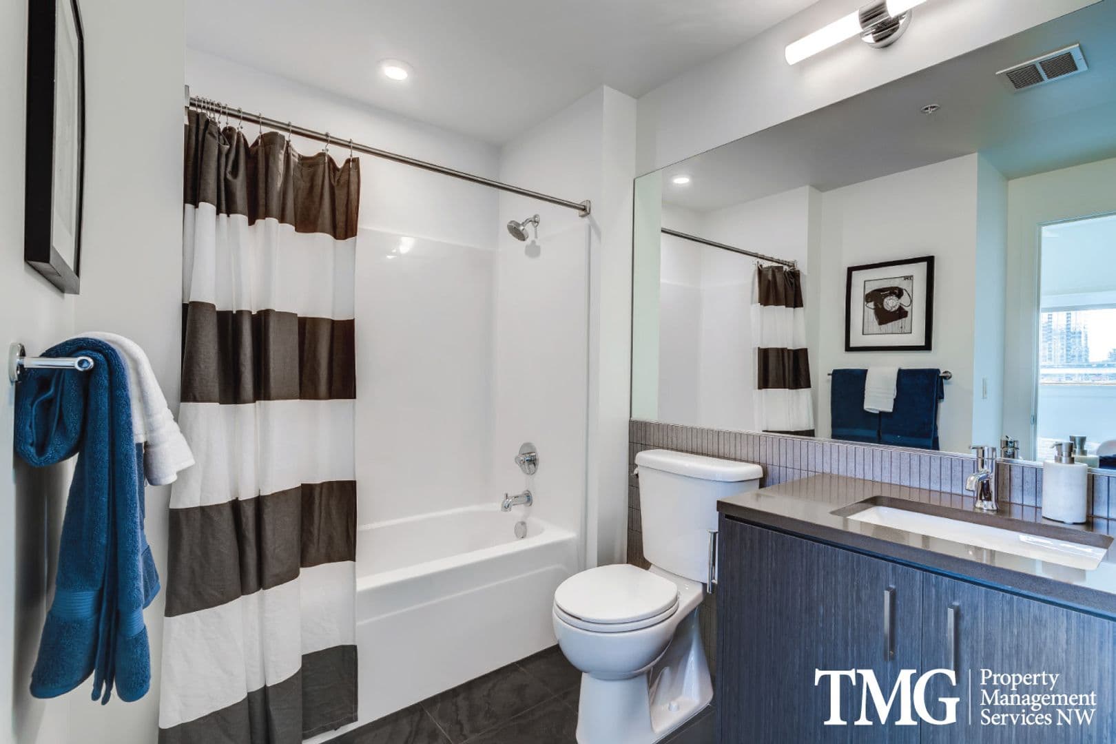 Portland Apartment: 1315 NW 19th Ave