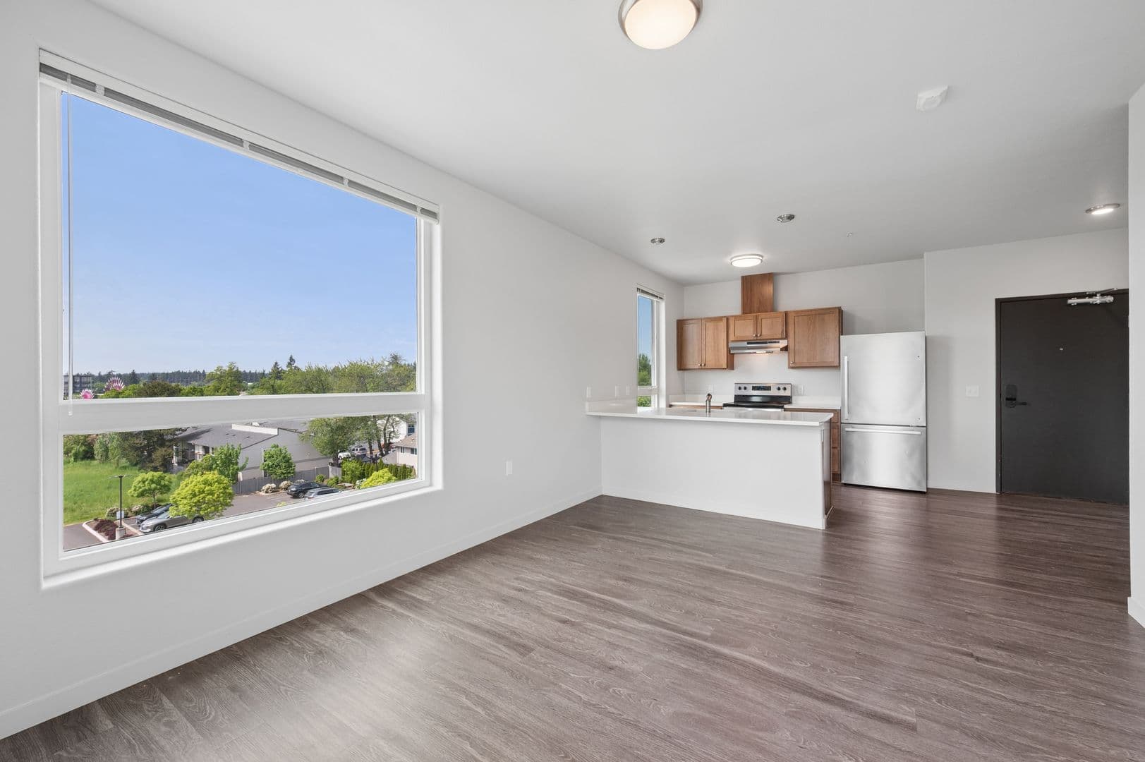 Gresham Apartment: 459 SE 192nd Ave