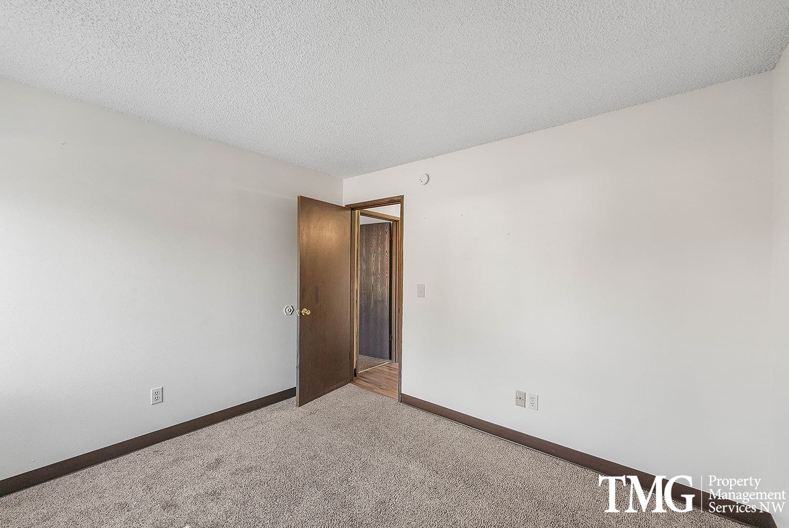 Oregon City Apartment: 1840 Molalla Ave