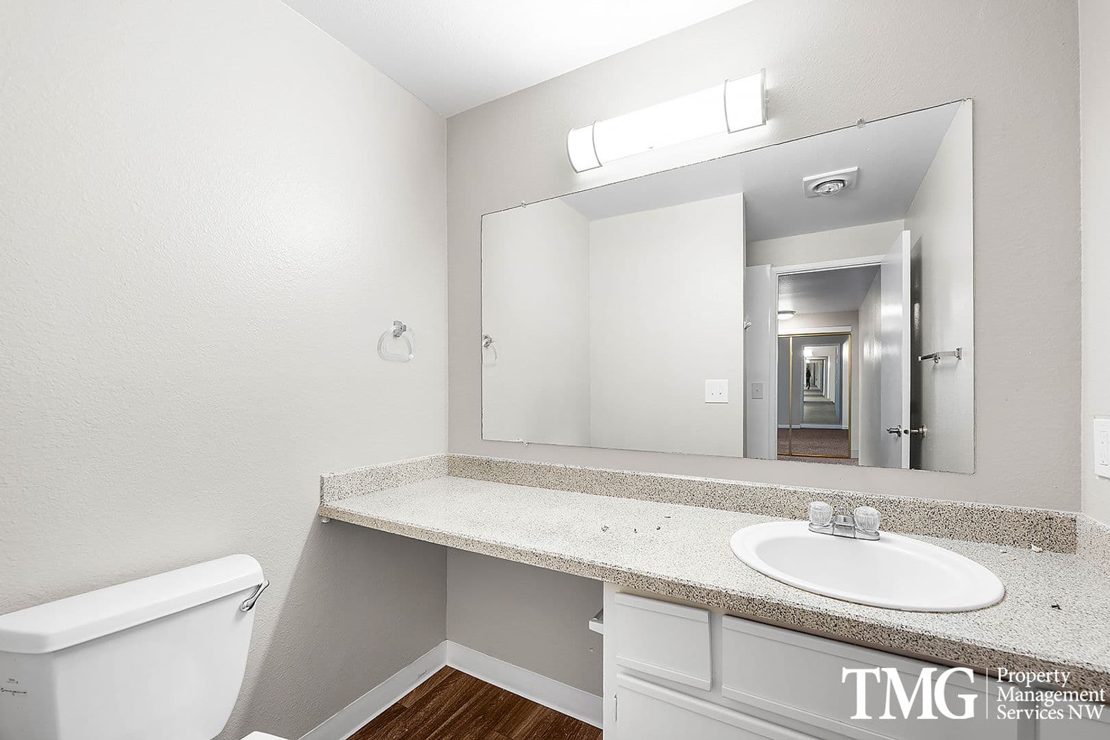 Troutdale Apartment: 2079 SW 257th Dr
