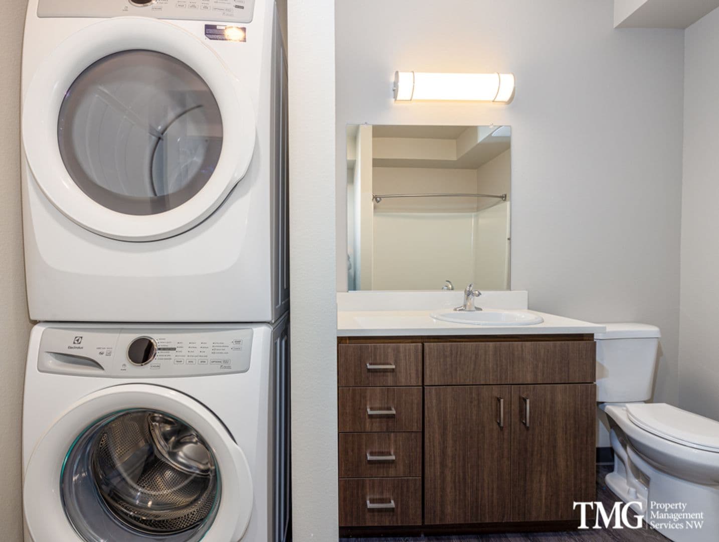 Fairview Apartment: 1650 NE Market Drive