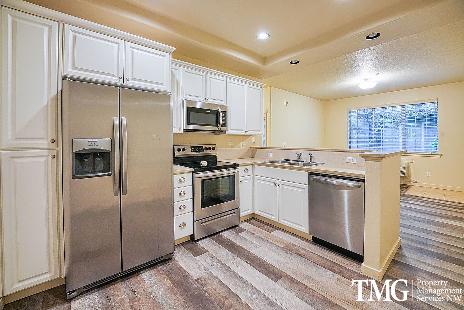 Beaverton House: 856 NE Wheelock Place
