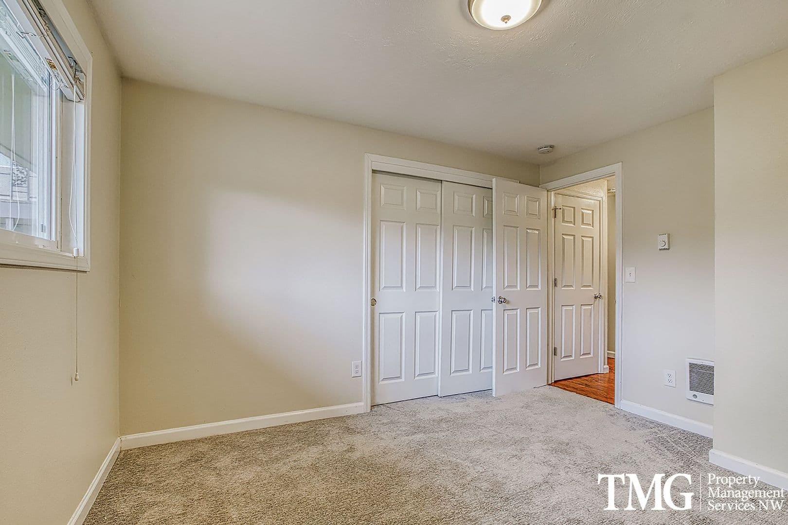 Portland Apartment: 1313 NE 131st Pl.