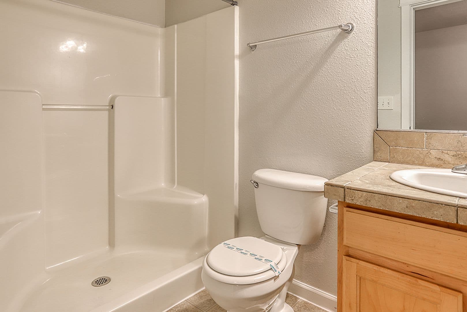 Portland Apartment: 15075 SE Powell Blvd