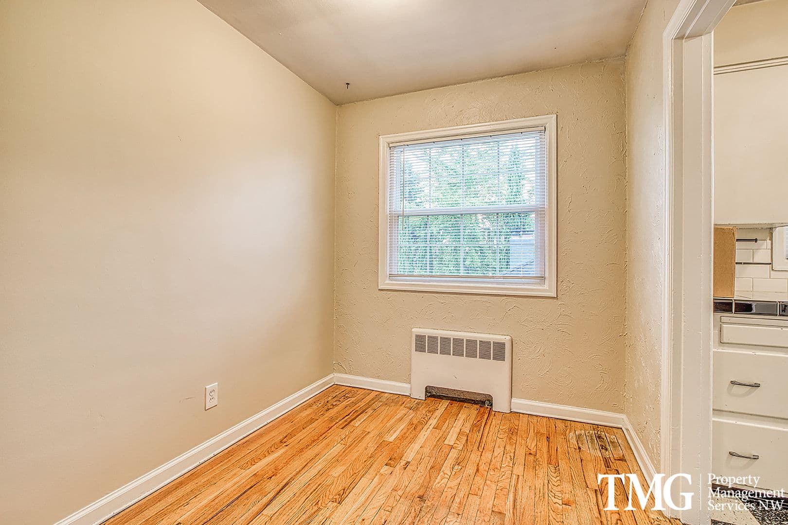 Portland Apartment: 5026 NE 31st Avenue