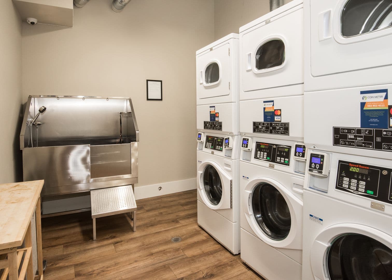 Portland Apartment: 1020 SE 60th Ave