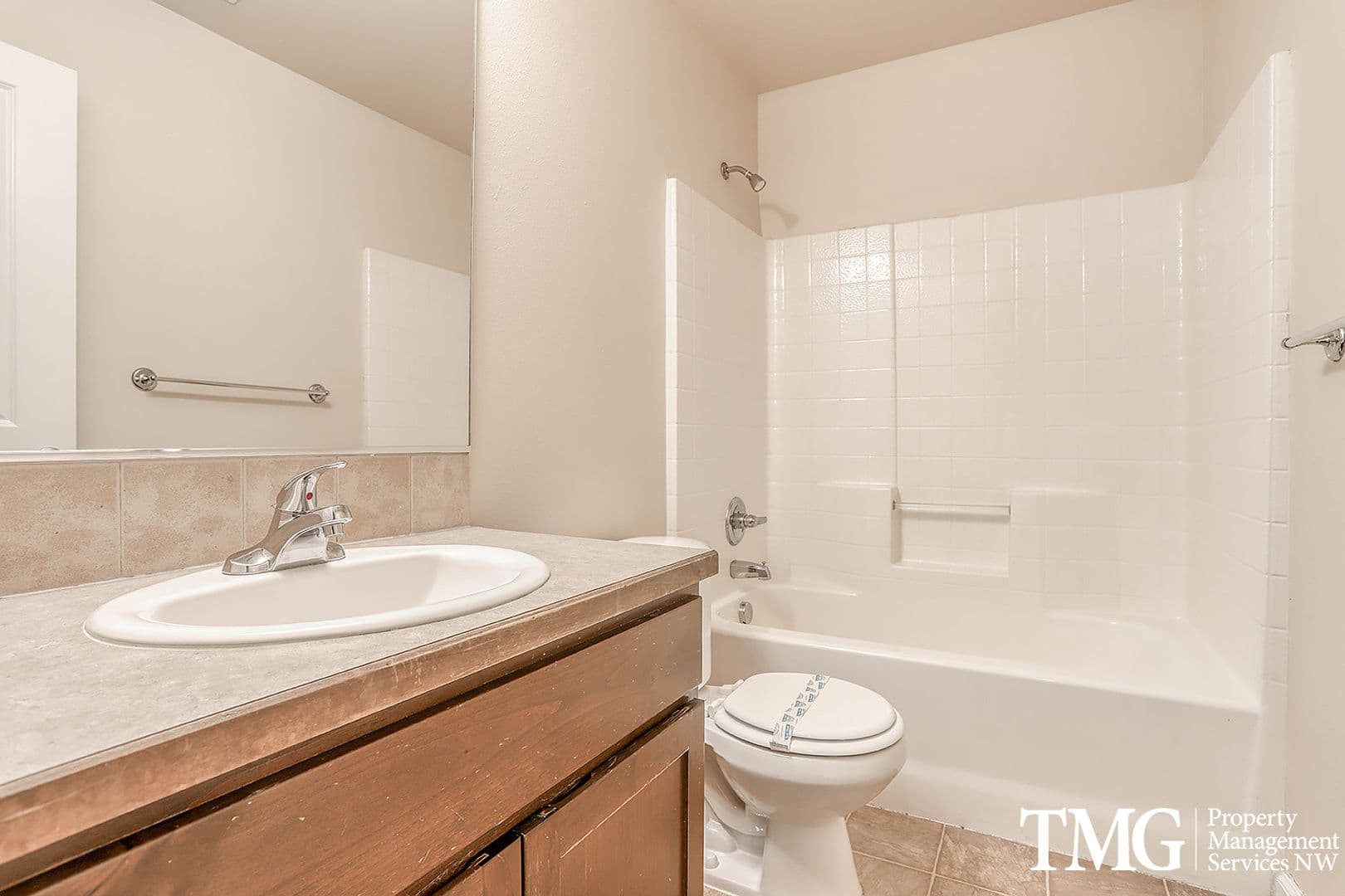 Gresham Apartment: Chase Landing