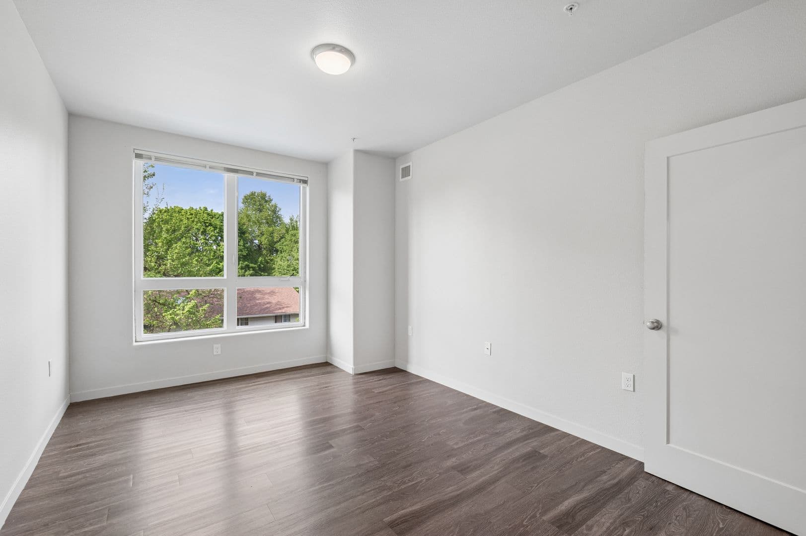 Gresham Apartment: 459 SE 192nd Ave
