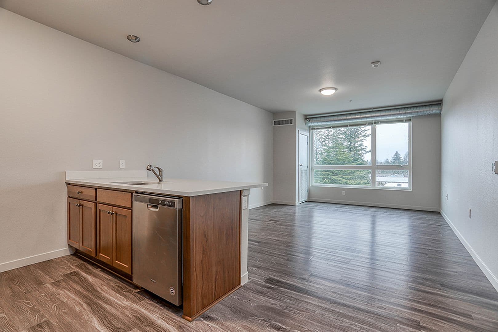 Gresham Apartment: 459 SE 192nd Ave