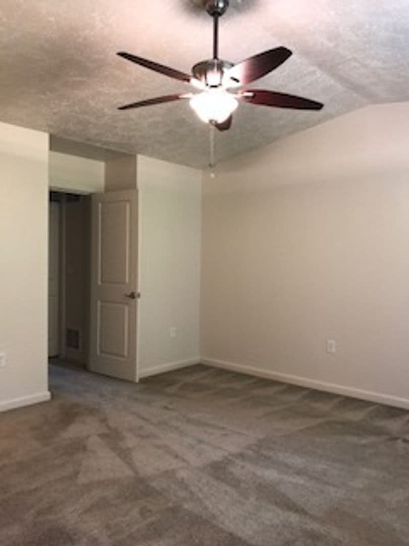 Gresham Apartment: Chase Landing