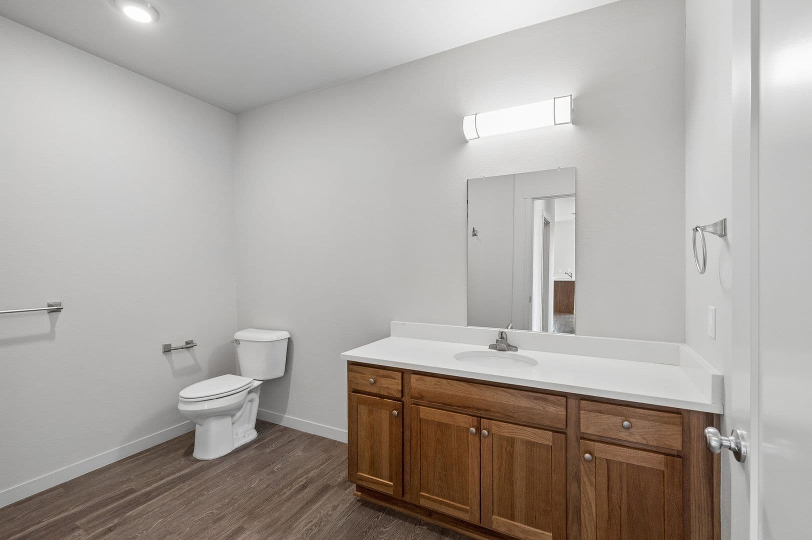 Gresham Apartment: 459 SE 192nd Ave