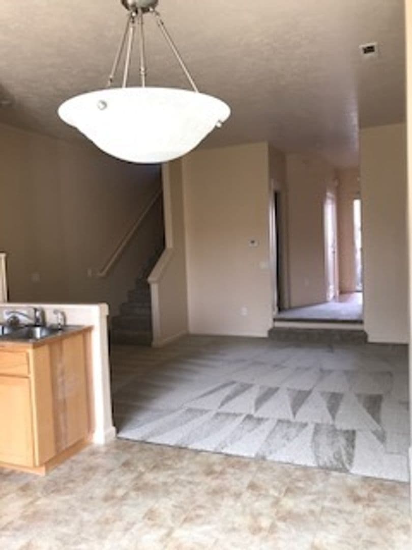 Gresham Apartment: Chase Landing