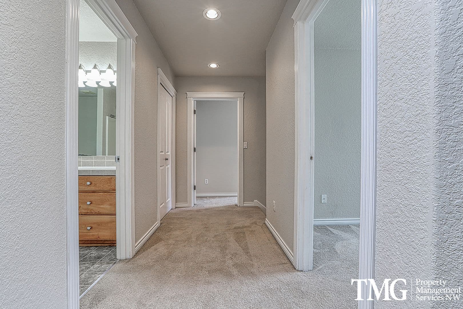 Portland House: 13901 SE Eastridge Street
