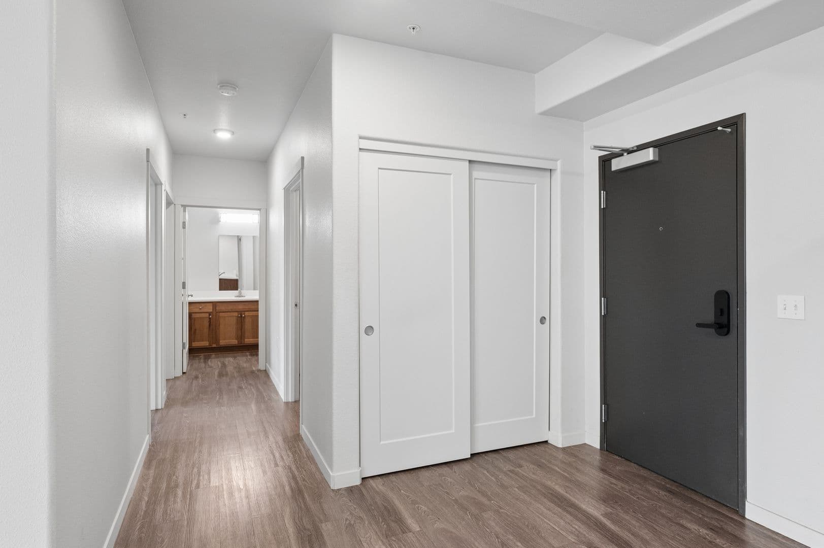 Gresham Apartment: 459 SE 192nd Ave