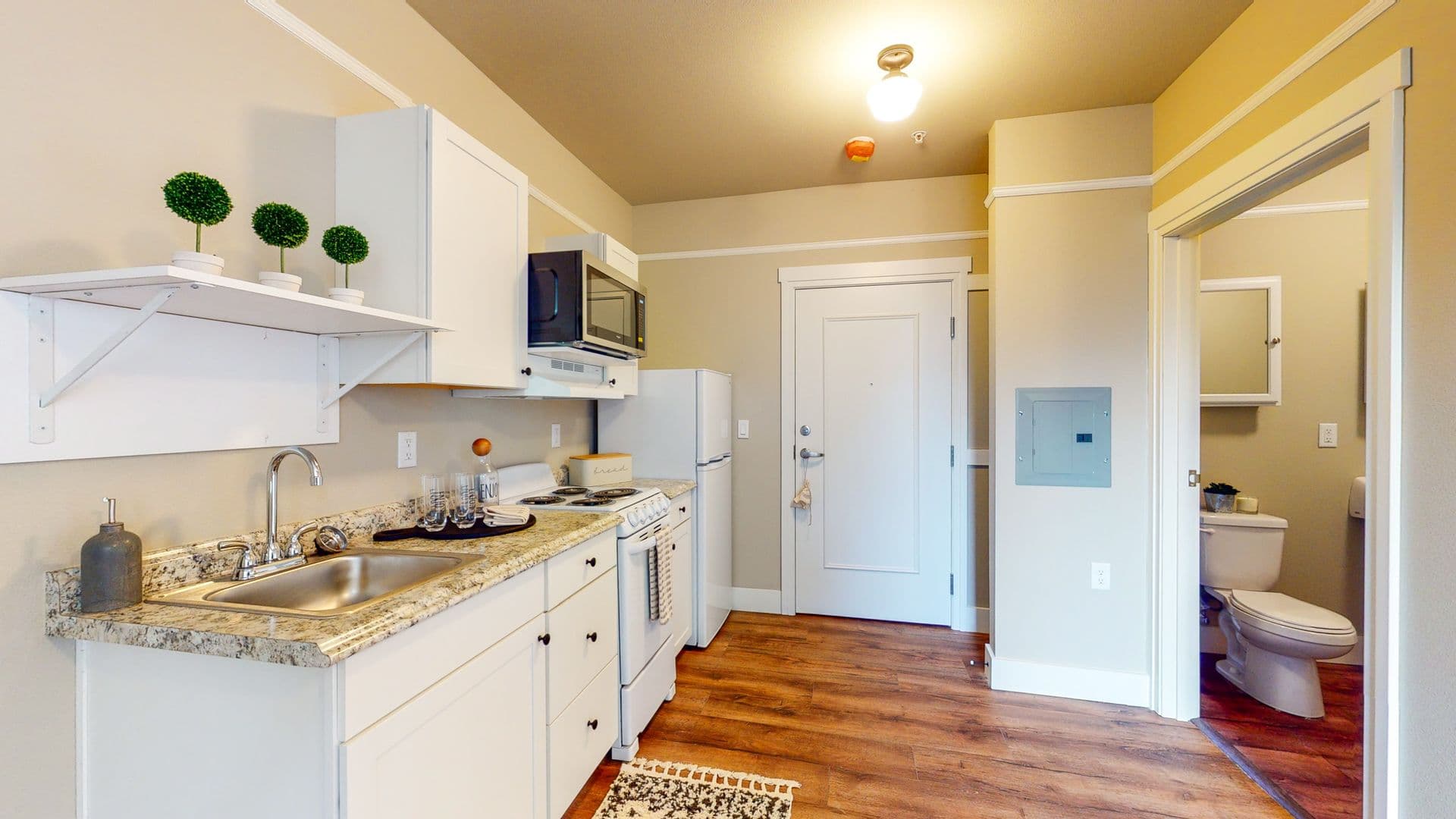 Portland Apartment: 1020 SE 60th Ave
