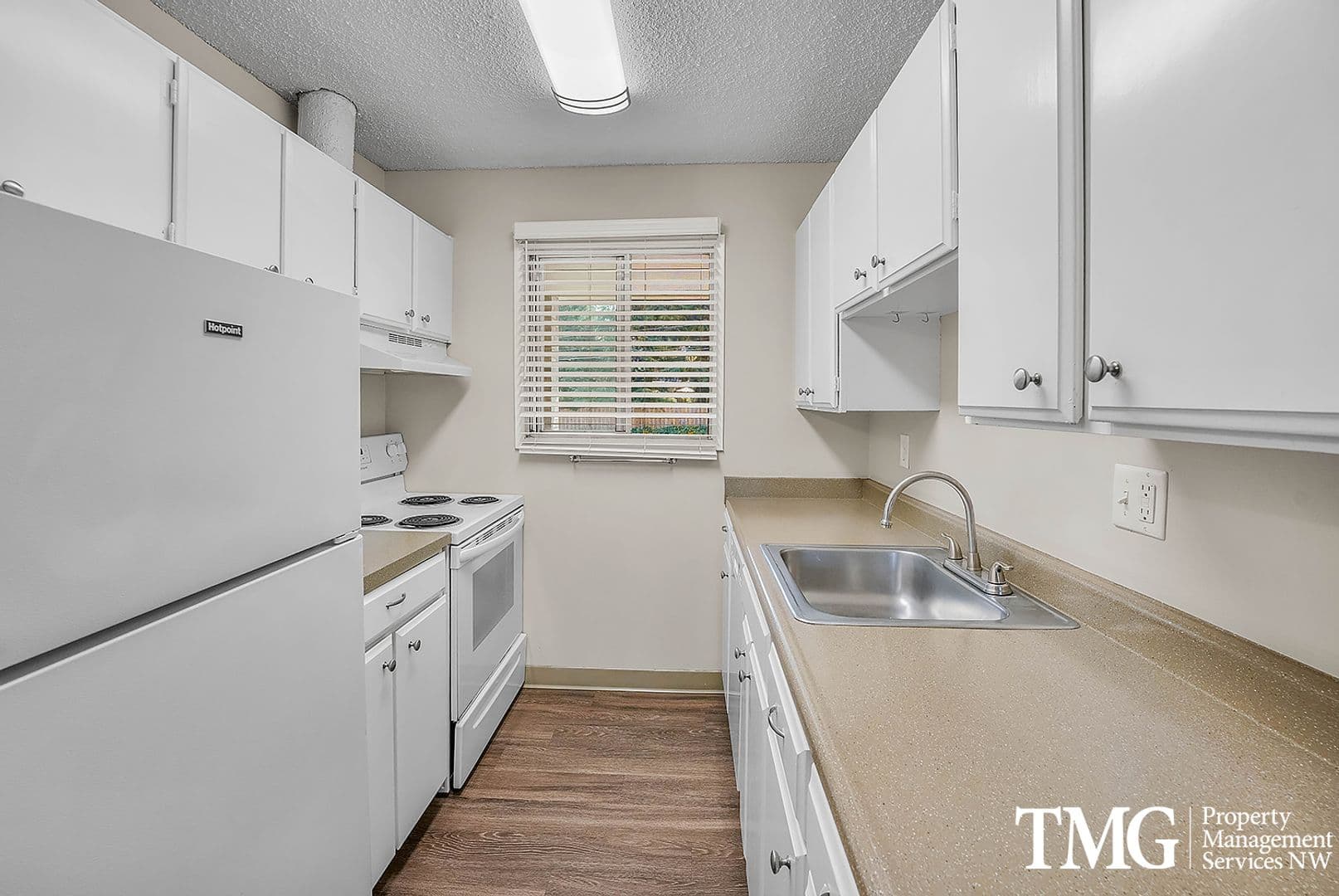 Portland Apartment: 4929 SW Scholls Ferry Rd