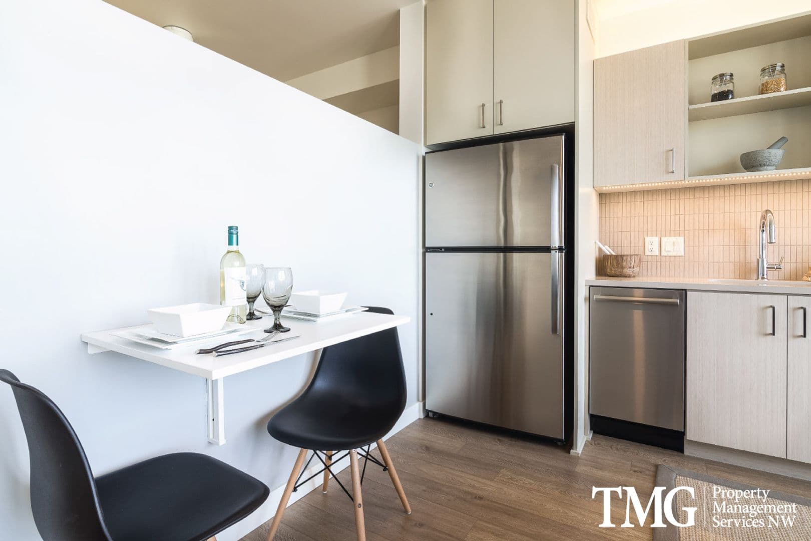 Portland Apartment: 1315 NW 19th Ave