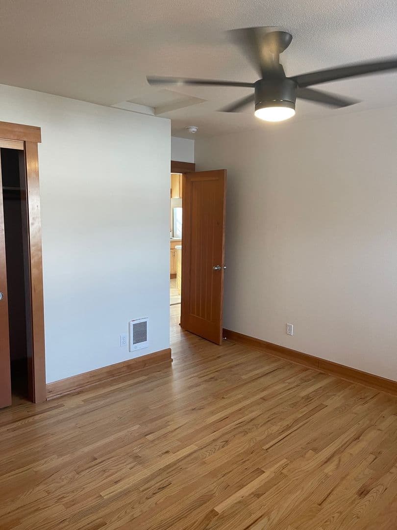Portland Apartment: 5026 NE 31st Avenue