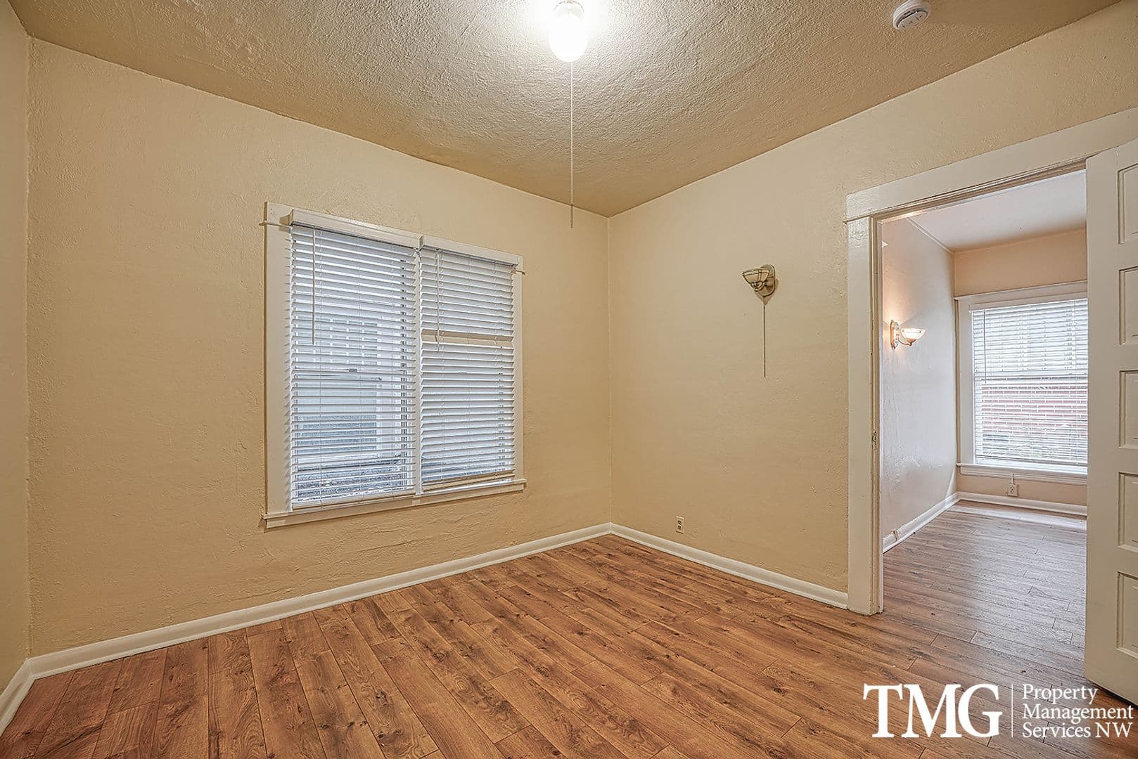 Portland Apartment: 2733 NW Thurman St.