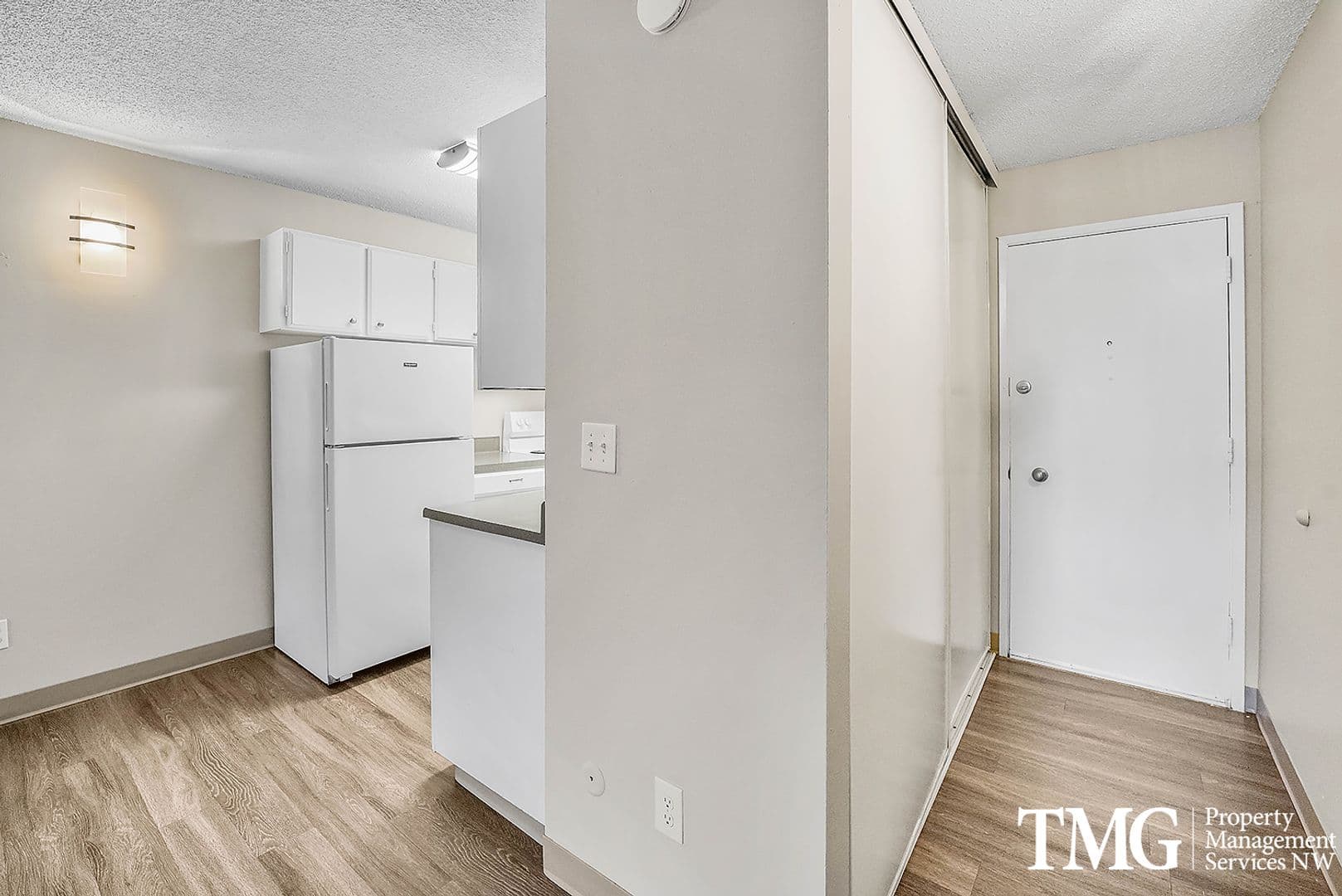 Portland Apartment: 4929 SW Scholls Ferry Rd