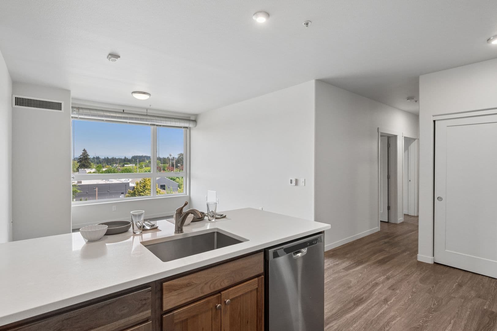Gresham Apartment: 459 SE 192nd Ave