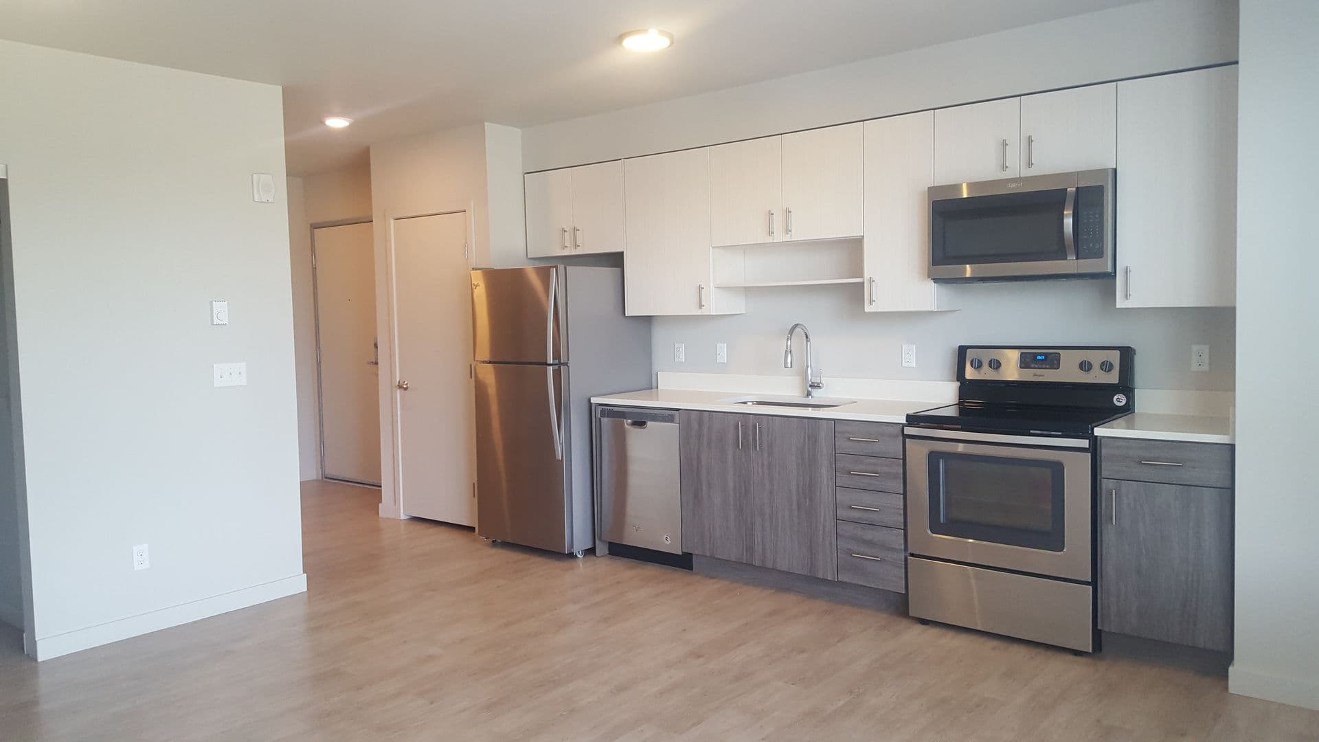 Portland Apartment: 7400 SE Milwaukie Ave