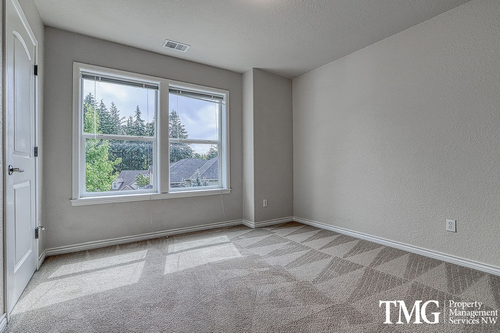 Portland House: 13901 SE Eastridge Street