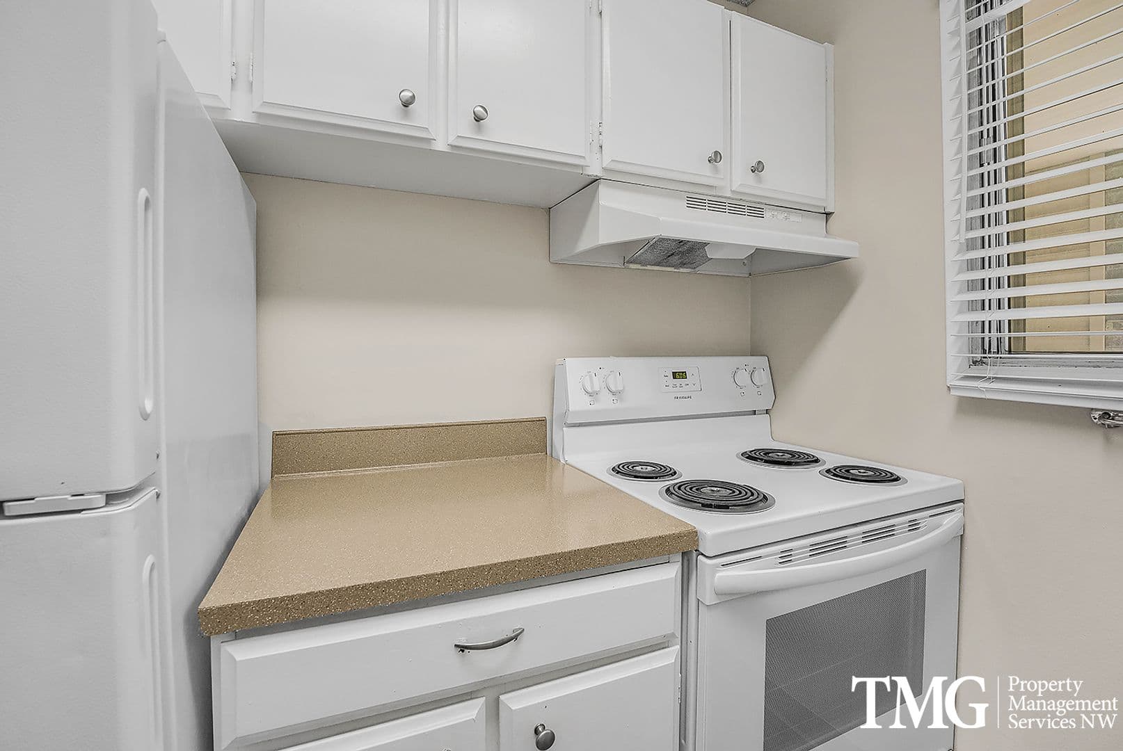 Portland Apartment: 4929 SW Scholls Ferry Rd