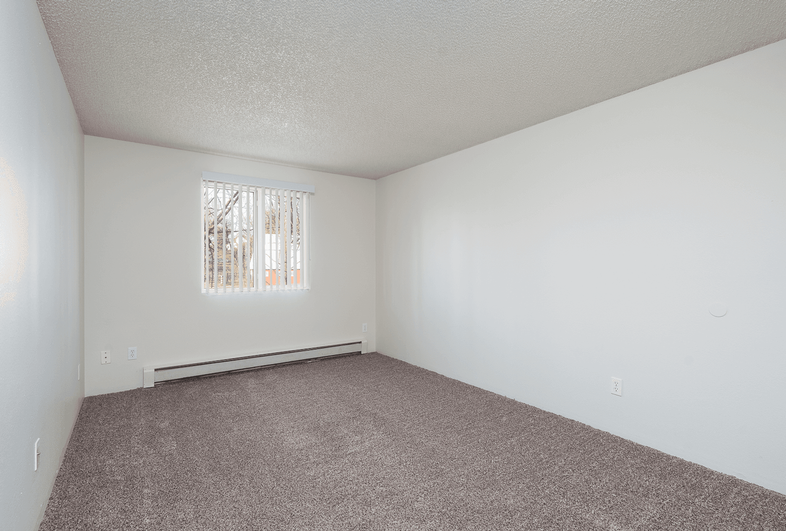 Hermiston Apartment: 1100 S Hwy 395