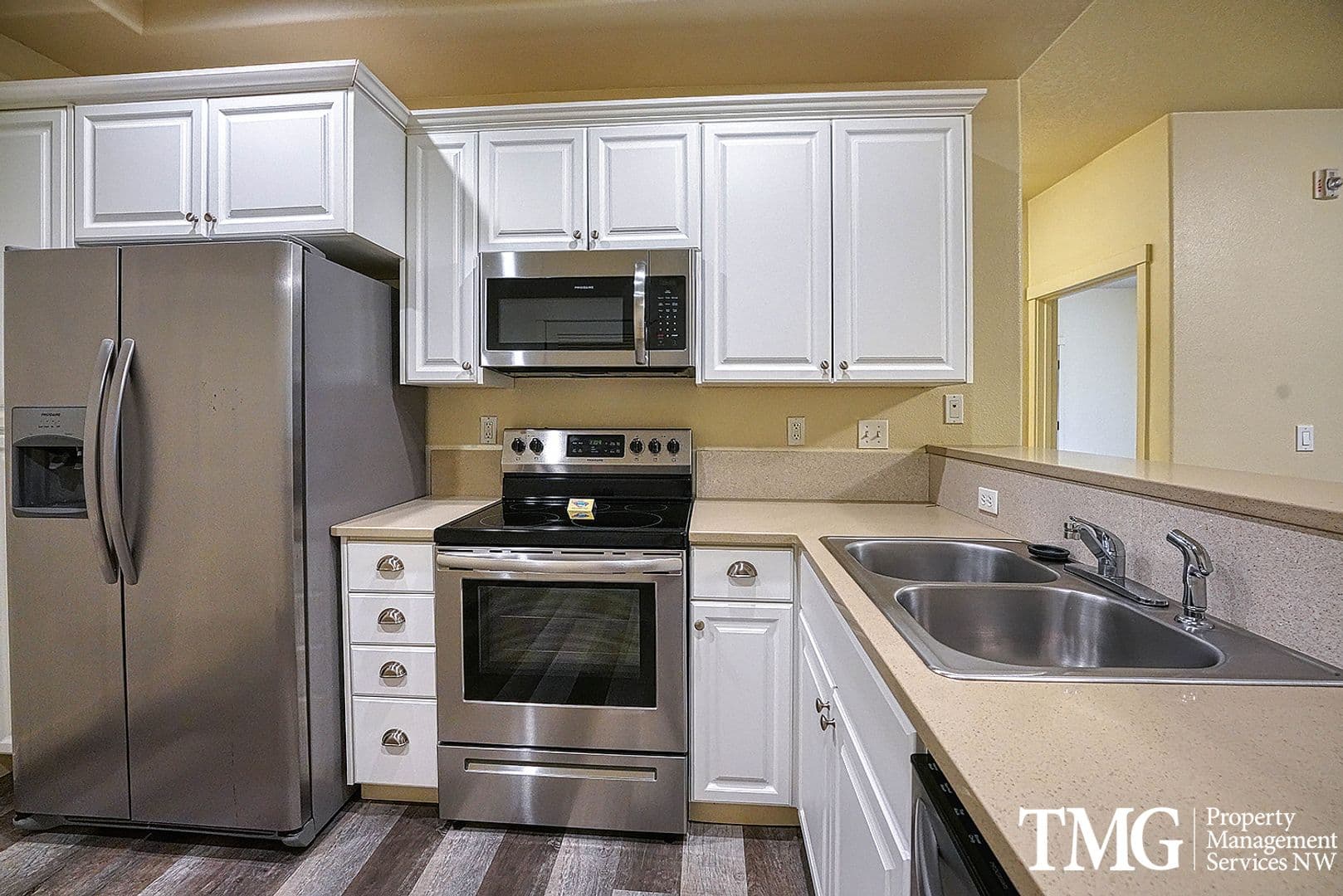Beaverton House: 856 NE Wheelock Place