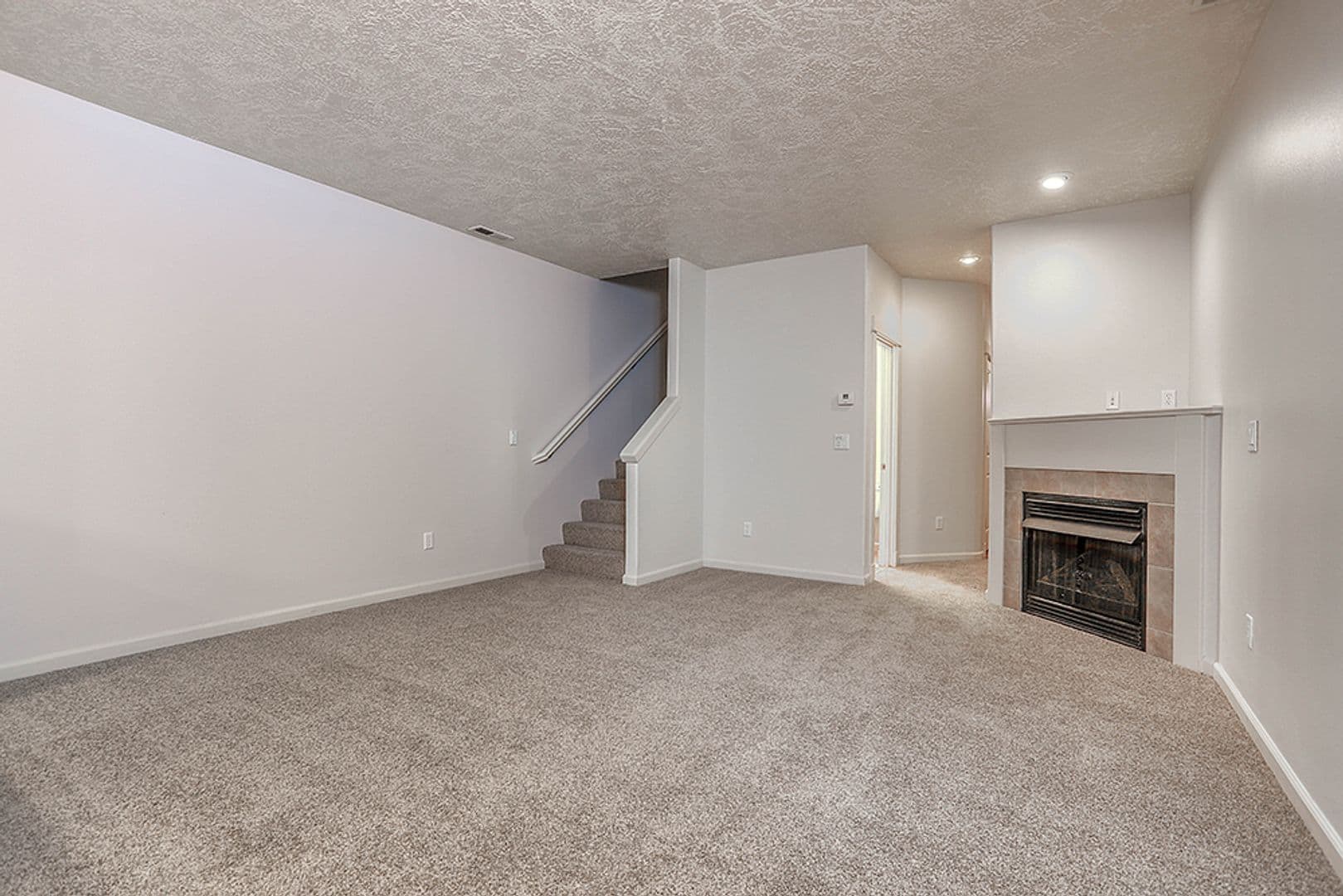 Gresham Apartment: Chase Landing