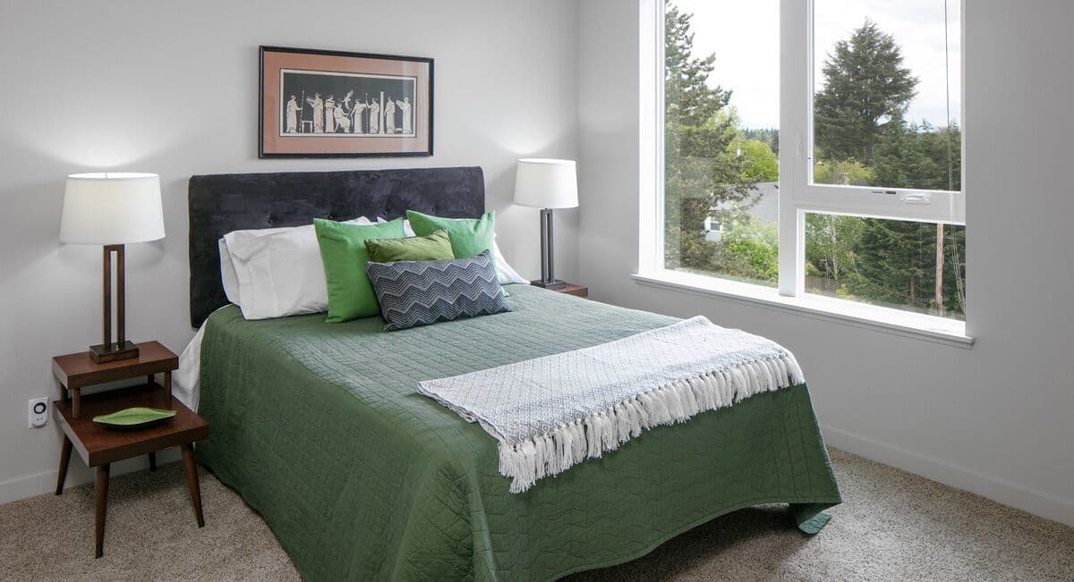 Portland Apartment: 7400 SE Milwaukie Ave